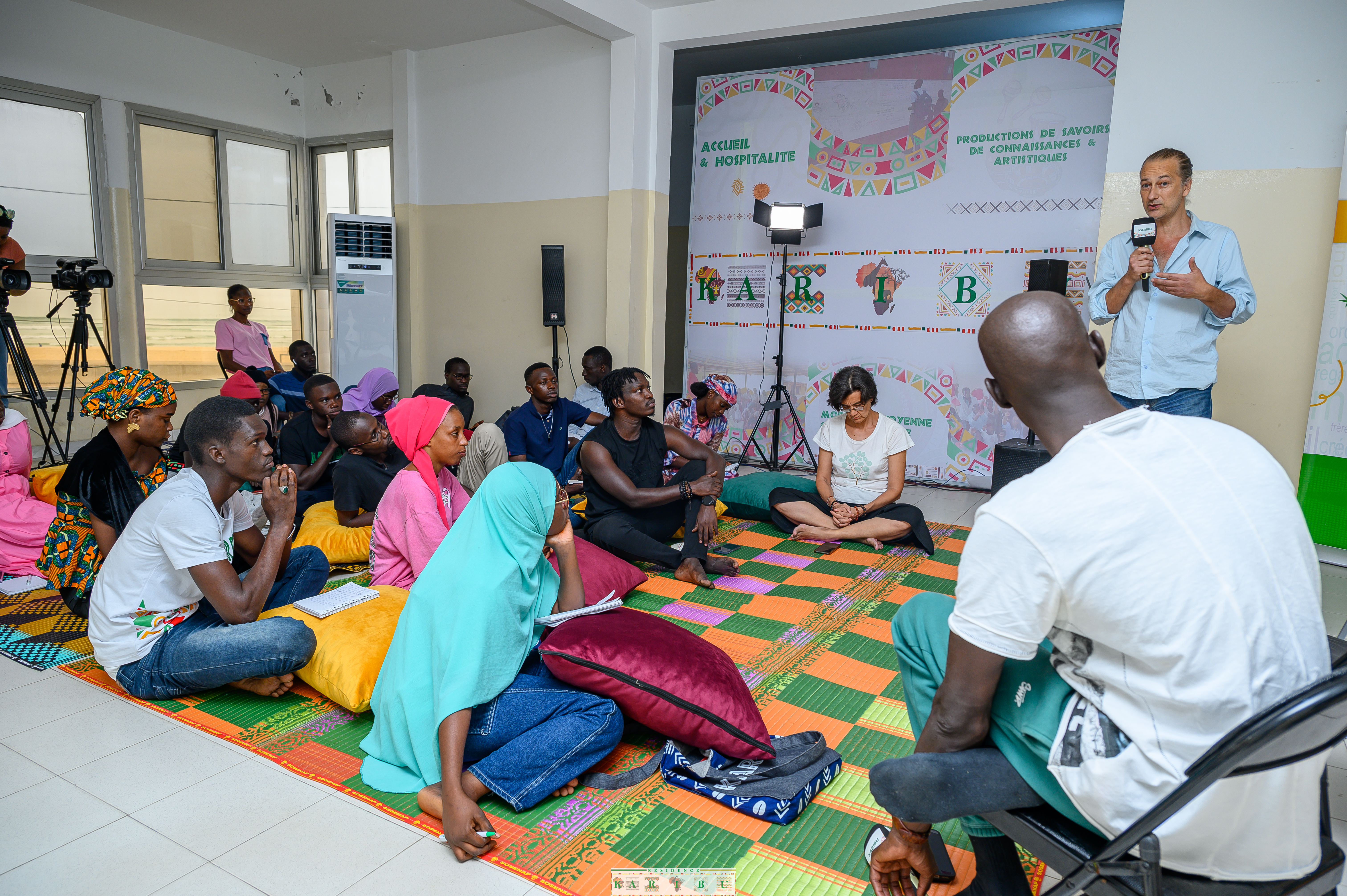 Groupe de discussion Karibu